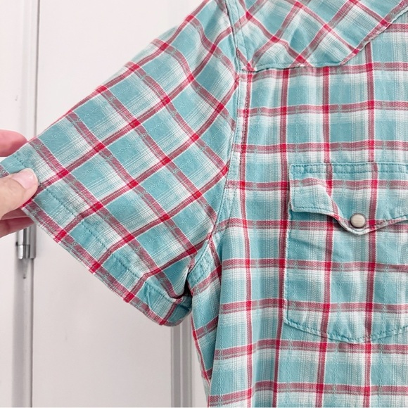 💙Lucky Brand Blue and Red Casual Button Down Shirt - Picture 4 of 7
